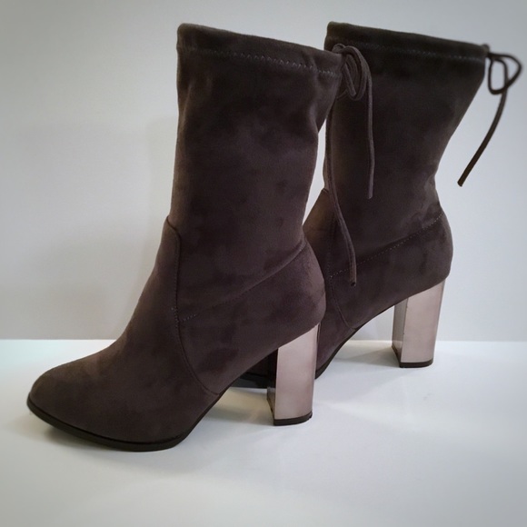 Catherine Malandrino Shoes - CATHERINE MALANDRINO Gray Ankle Boot